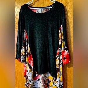 Boutique Woman’s Hi/Lo Top
